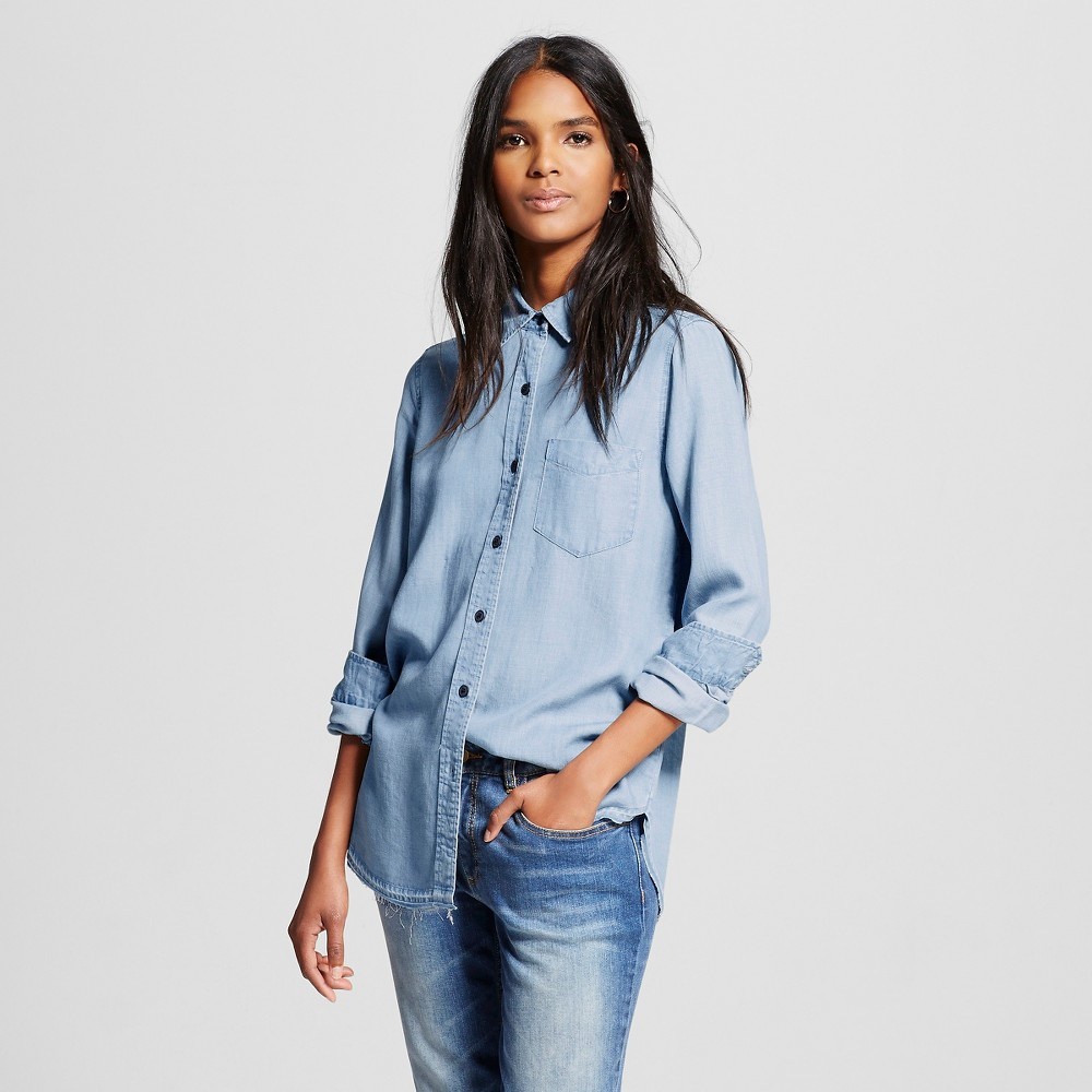Woman’s Blue Chambray Denim Button Up Top, XS